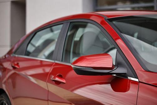 Ultimate Red 2025 Hyundai ELANTRA HEV Limited