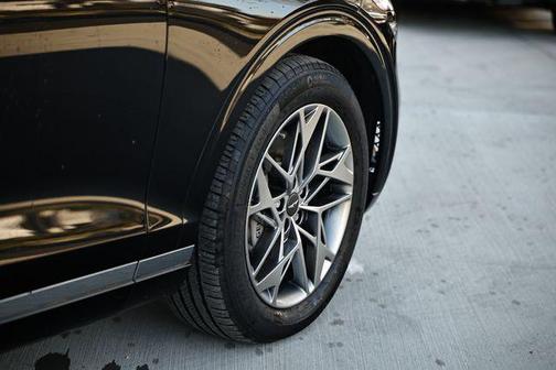 2023 Genesis GV70 2.5T AWD