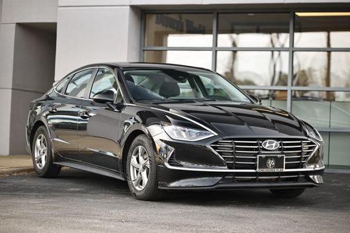 2022 Hyundai SONATA SE