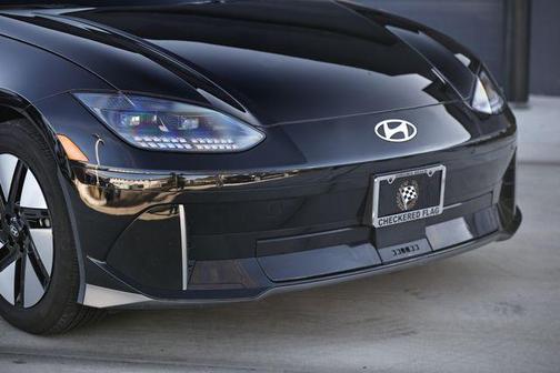 2024 Hyundai IONIQ 6 SE
