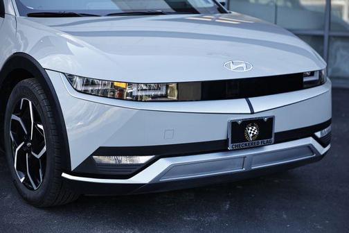 Cyber Gray 2024 Hyundai IONIQ 5 SE