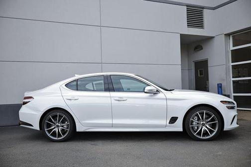 2024 Genesis G70 2.5T AWD