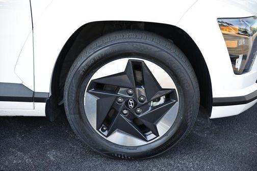 Atlas White 2024 Hyundai KONA EV SEL