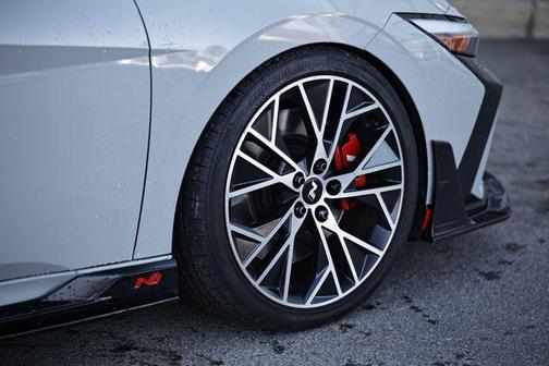 2025 Hyundai ELANTRA N Base