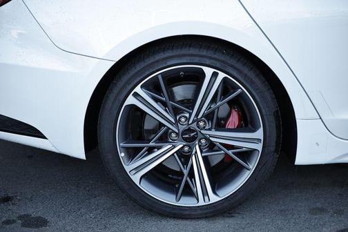 2025 Genesis G70 3.3T AWD Sport Advanced