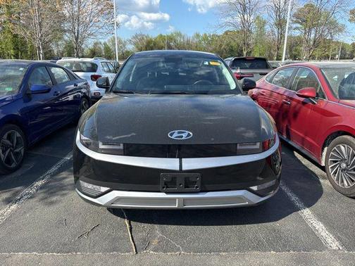 Abyss Black 2024 Hyundai IONIQ 5 SE