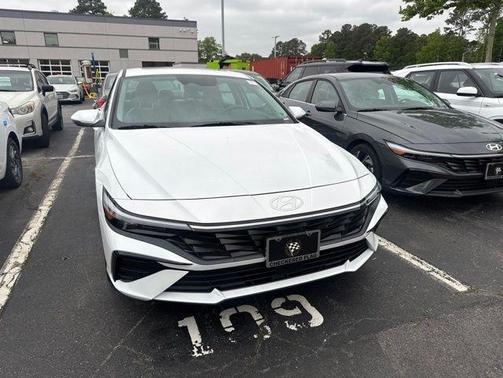 Serenity White 2025 Hyundai ELANTRA HEV Limited