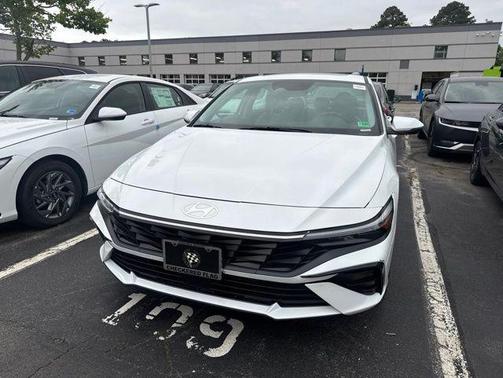 Serenity White 2025 Hyundai ELANTRA HEV Limited