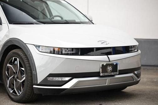 2024 Hyundai IONIQ 5 SE