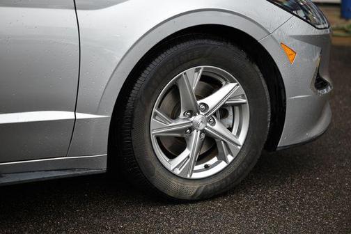 2021 Hyundai SONATA SE