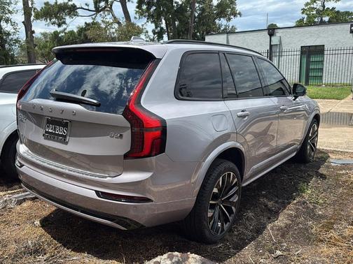 2026 Volvo XC90 B6 Ultra Dark Theme 7-Seater