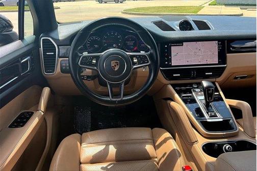 2023 Porsche Cayenne 