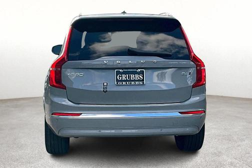 2025 Volvo XC90 B6 Plus 7-Seater