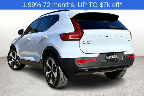 2026 Volvo XC40 B5 Plus