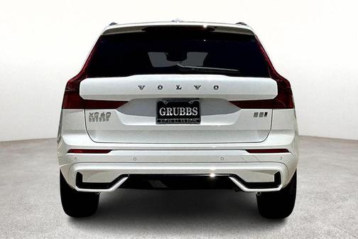 2026 Volvo XC60 B5 Core