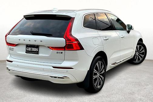 2022 Volvo XC60 B5 Inscription
