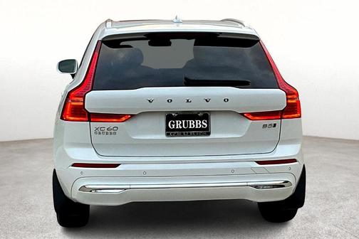 2022 Volvo XC60 B5 Inscription