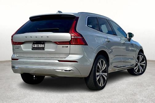 2022 Volvo XC60 B5 Inscription