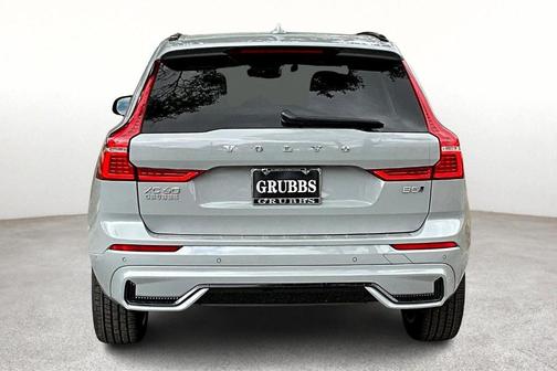 2025 Volvo XC60 B5 Plus