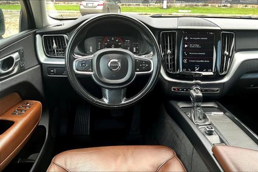 2018 Volvo XC60 T5 Momentum