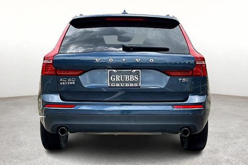 2018 Volvo XC60 T5 Momentum