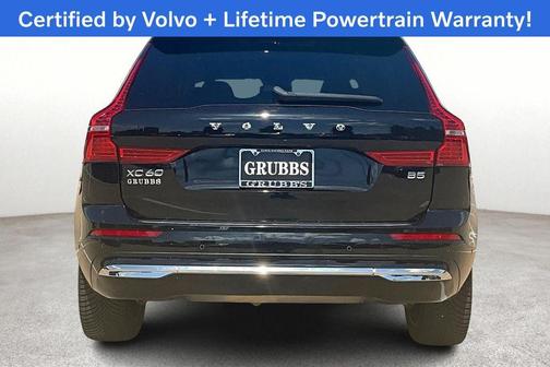 2022 Volvo XC60 B5 Inscription