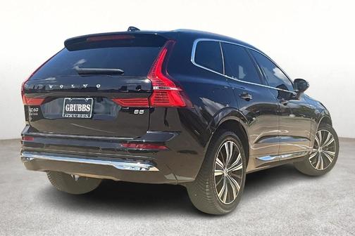 2022 Volvo XC60 B5 Inscription