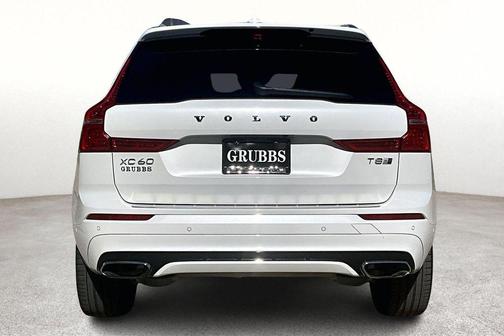 2019 Volvo XC60 Recharge Plug-In Hybrid T8 R-Design