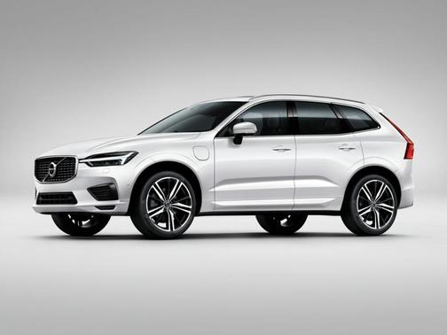 2019 Volvo XC60 Recharge Plug-In Hybrid T8 R-Design