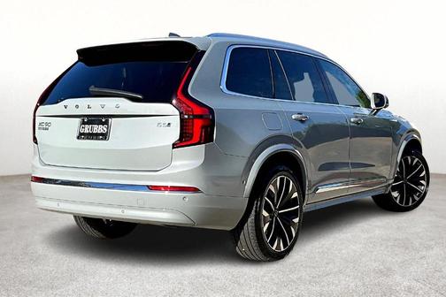 2025 Volvo XC90 PLUS