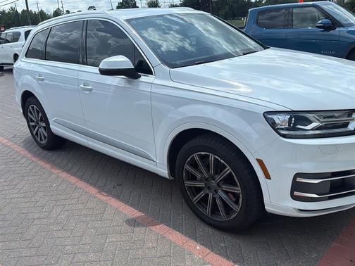 2019 Audi Q7 45 Premium