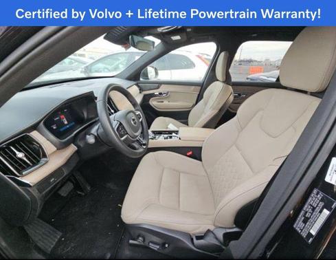 2025 Volvo XC90 B5 Plus