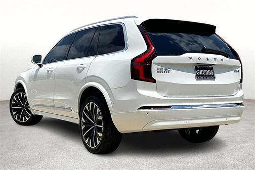 2025 Volvo XC90 B6 Plus 7-Seater