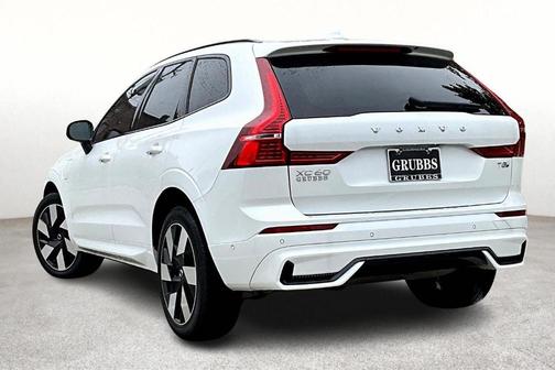 2025 Volvo XC60 Plug-In Hybrid T8 Plus