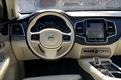 2021 Volvo XC90 Recharge Plug-In Hybrid T8 Inscription 6 Passenger
