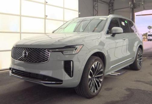 2025 Volvo XC90 B6 Plus 7-Seater