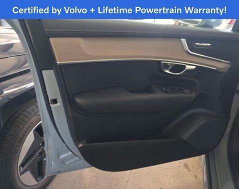 2025 Volvo XC90 B6 Plus 7-Seater