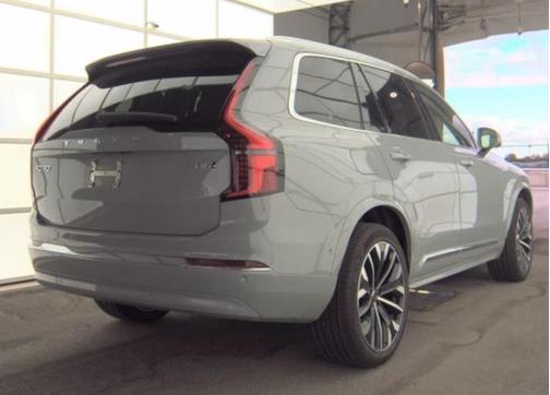 2025 Volvo XC90 B6 Plus 7-Seater