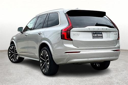 2025 Volvo XC90 B5 Plus 7-Seater