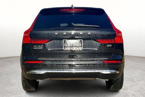 2022 Volvo XC60 B5 Inscription