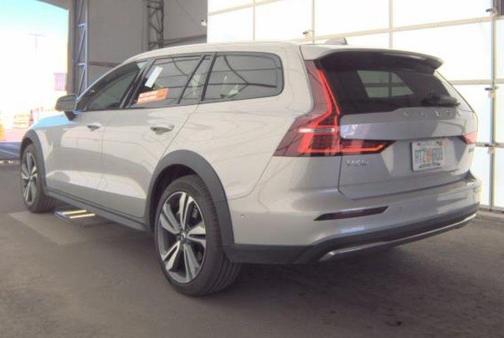 Platinum Gray Metallic 2025 Volvo V60 Cross Country B5 Plus