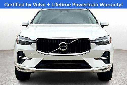 2022 Volvo XC60 B5 Momentum