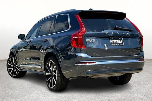 2025 Volvo XC90 B6 Plus 6-Seater