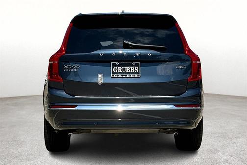2025 Volvo XC90 B6 Plus 6-Seater