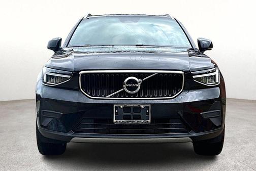 2023 Volvo XC40 B5 Core
