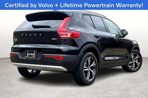 2023 Volvo XC40 B5 Core