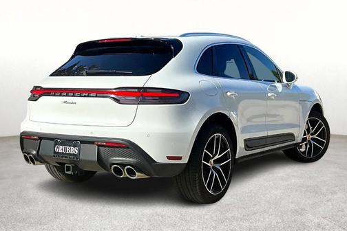 2023 Porsche Macan Base (PDK)