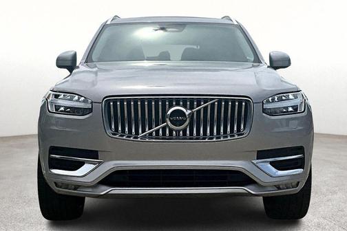 2024 Volvo XC90 B5 Plus Bright Theme
