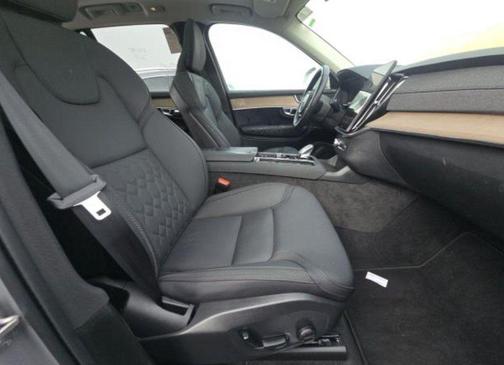 2025 Volvo XC90 PLUS