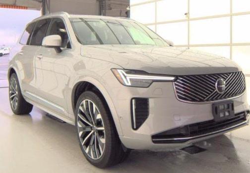 2025 Volvo XC90 PLUS